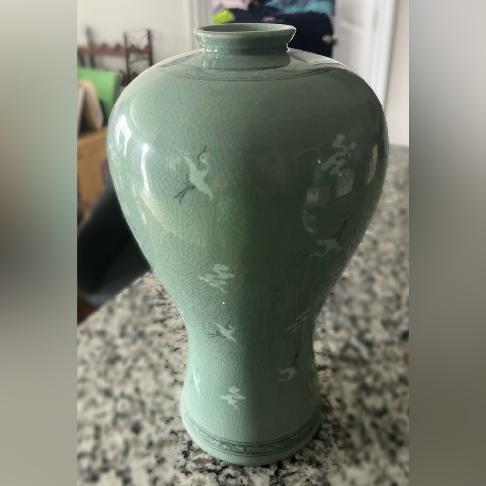 Asian Korean vase